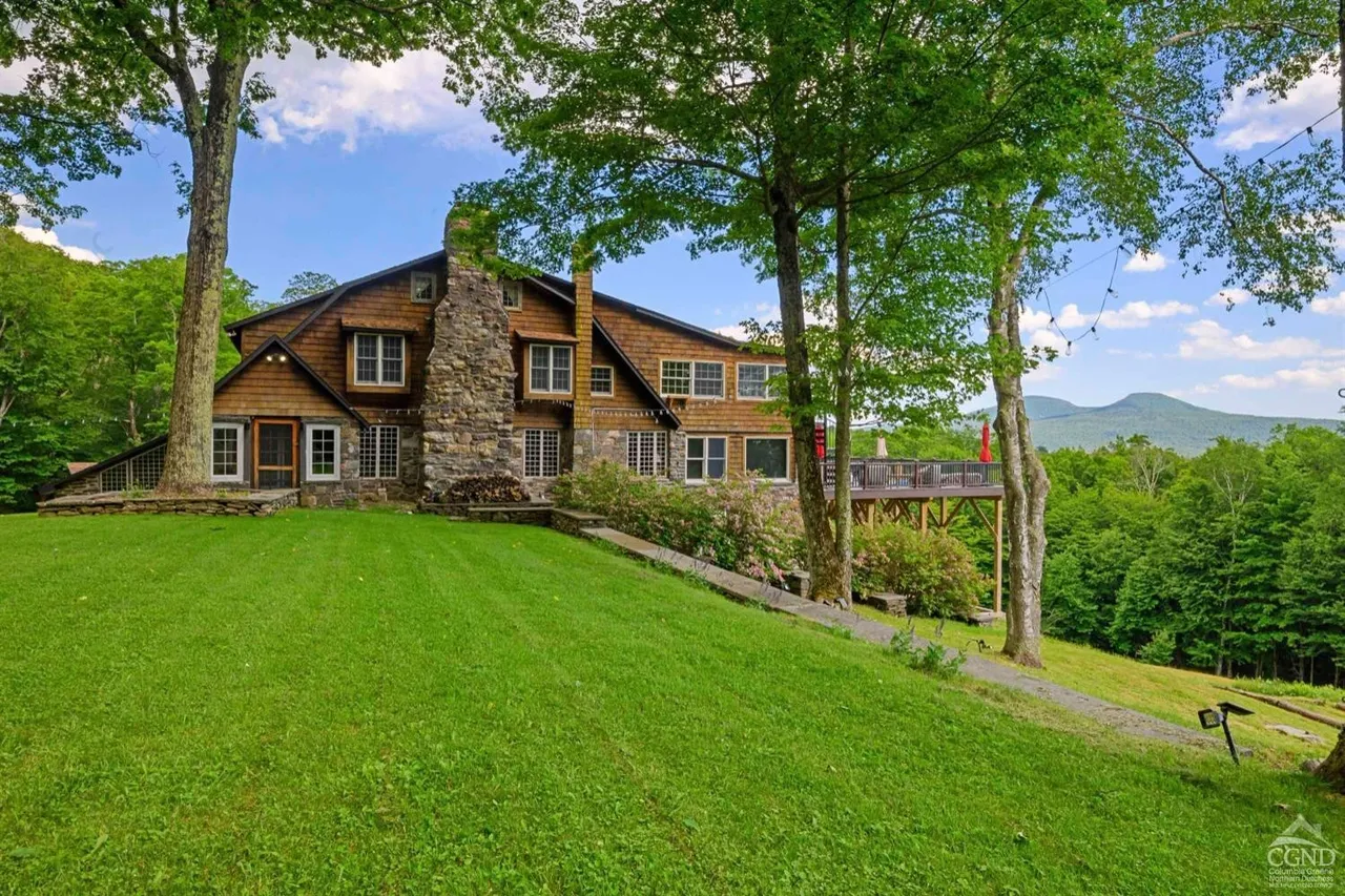 Representative short-term rental home in the Tannersville market