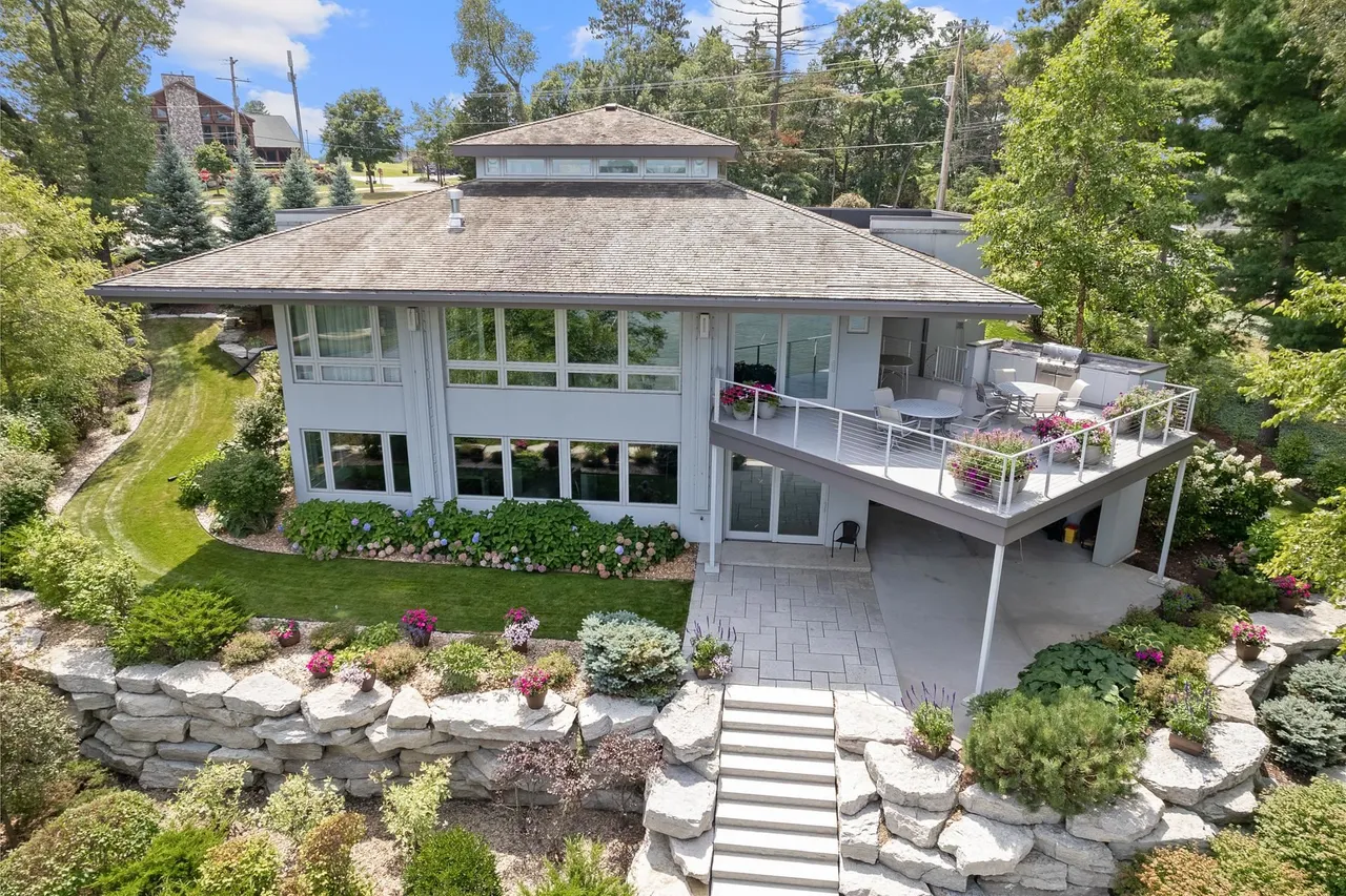 Representative short-term rental home in the Wisconsin Dells market
